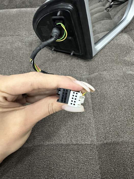 Зеркало правое Mercedes W211