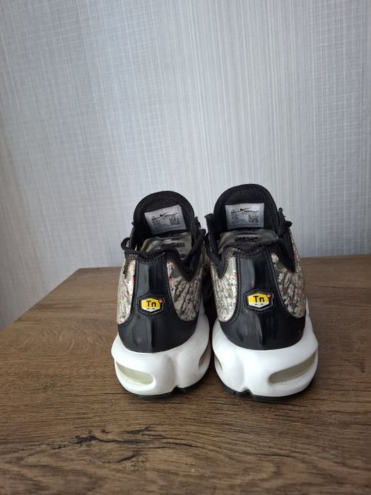 Nike air max plus дамски маратонки 40 номер.