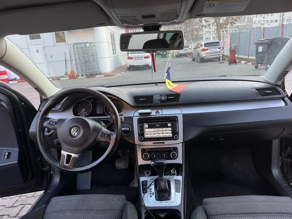 VOLKSWAGEN Passat 2010 — imagine 4