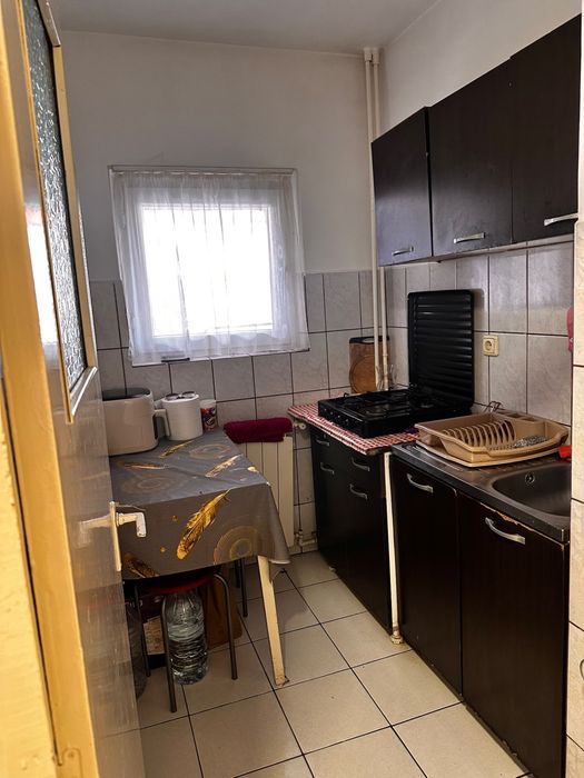 Dau in chirie garsoniera 1 camera recent renovata  39 de m2 cu balcon,str Liliacului langa parcu Salca,Lotus,Lidl ,kaufland ,profi
