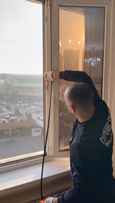Ремонт окон пластиковых. Утепление дверей. Стеклопакеты. Подоконники.