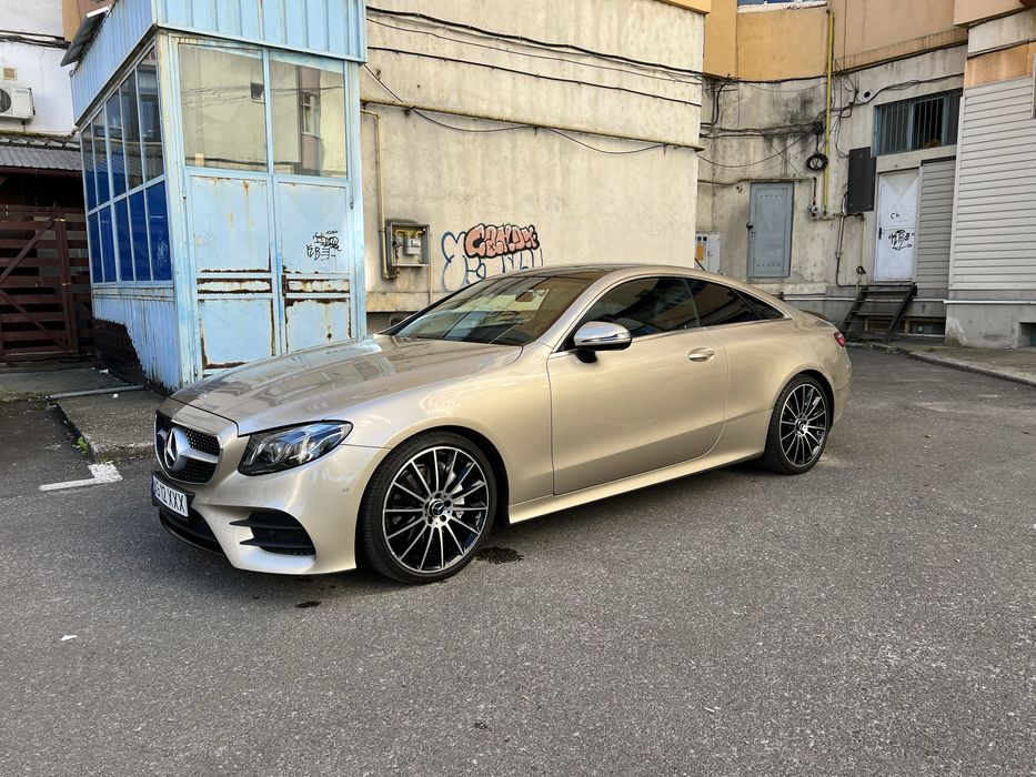 MERCEDES E-Klasse Coupe / E300 AMG Line