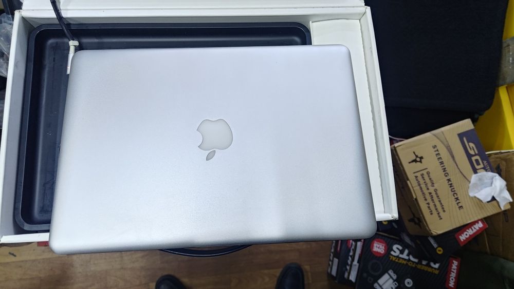 Macbook Pro  в хорошем состоянии