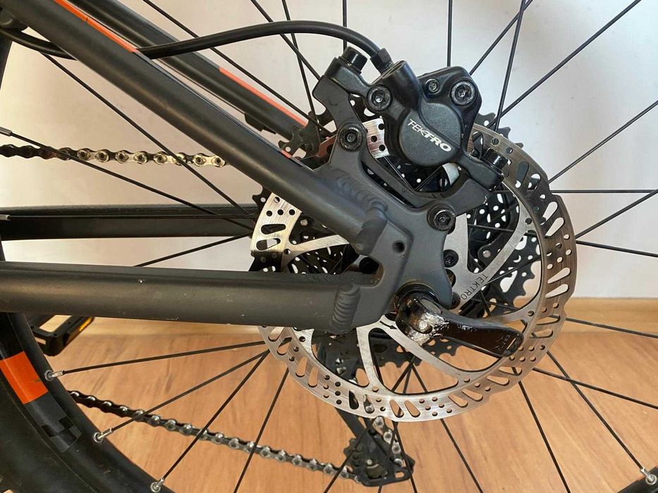 Bicicleta CUBE Reaction roti 24