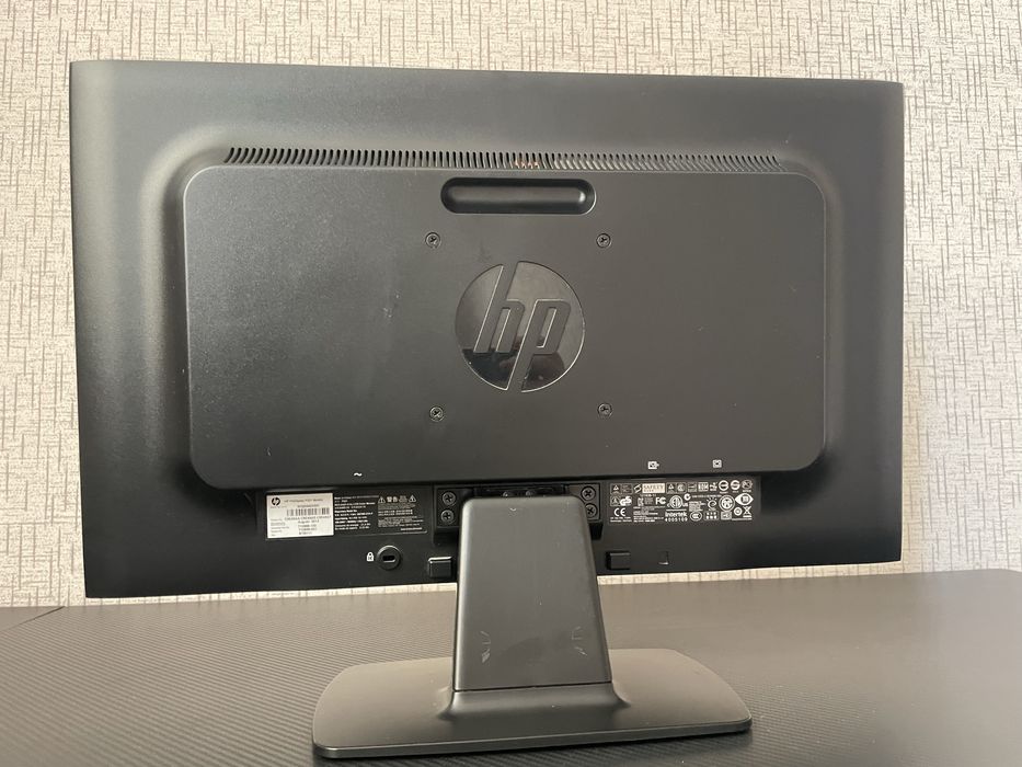 Монитор hp ProDisplay P221