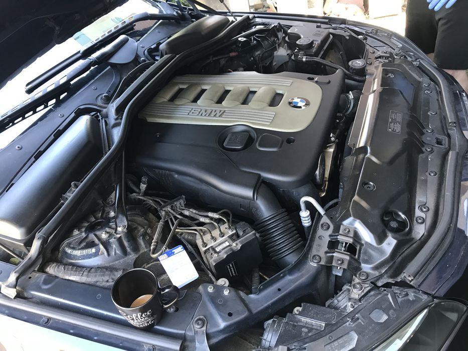 Vand bmw 525 2.5 D an fabricatie 2004