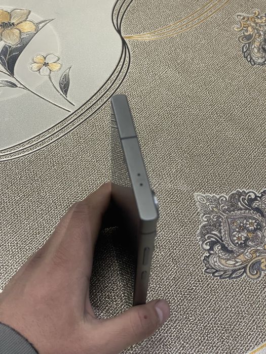 Samsung S24 Ultra 12/256Gb Ideal xolatda. 2-sim ham ro’yxatdan o’tgan