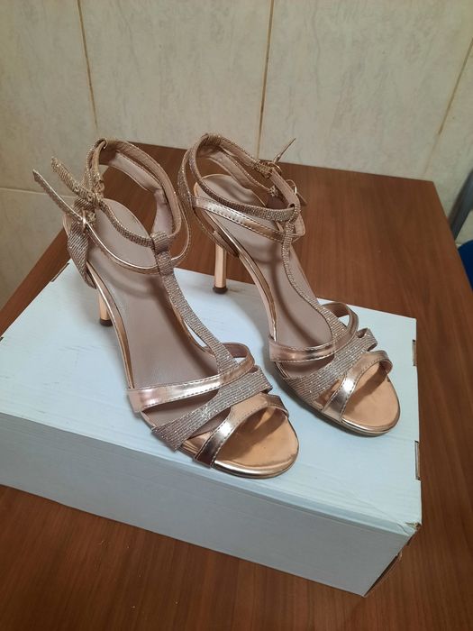 Sandale elegante nr 38