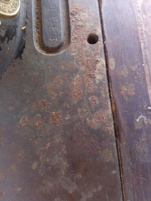 Швейная машина Зингер