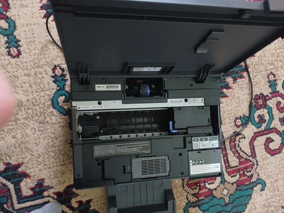 Принтер цветной новы с доками