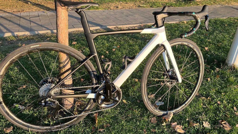 Cursiera Lightcarbon LCR017-D noua