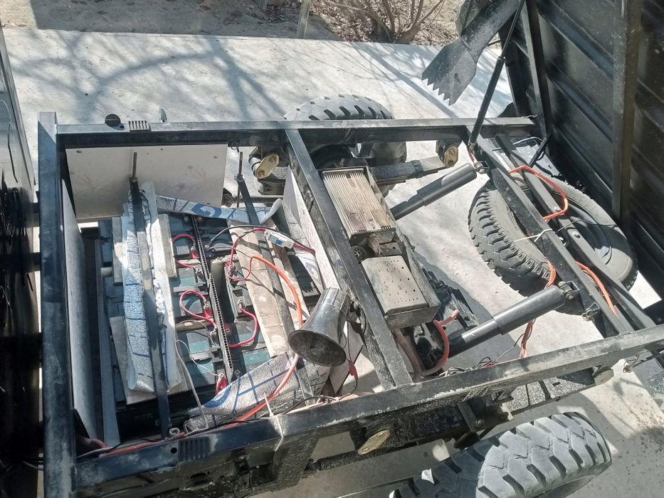 Elektro muravey 1 tonnalik 6ta akkumulyatorlik