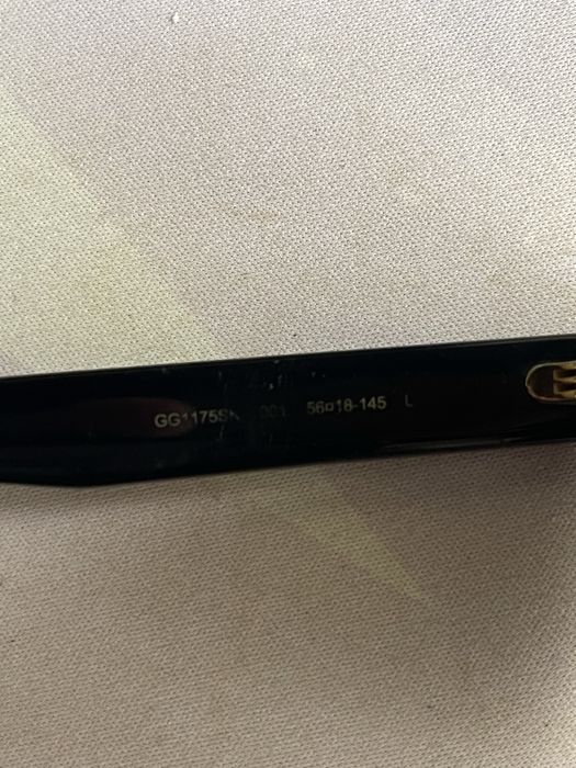 Vand ochelari Gucci