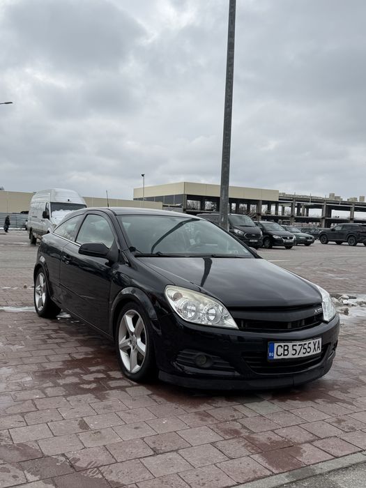 Opel Astra H GTC 1. 9 +