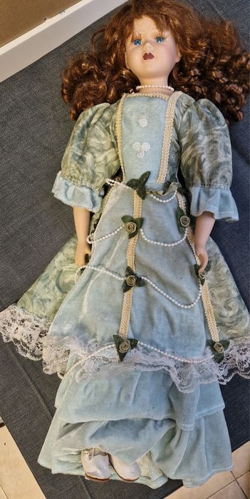 Разпродажба порцеланови кукли