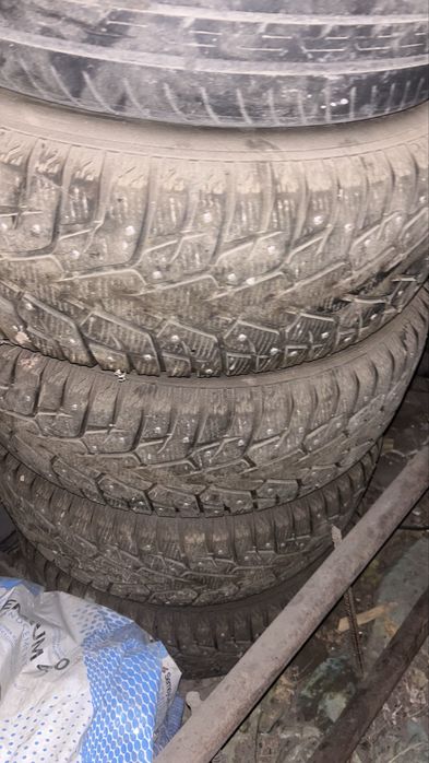 Продам диски с резинов на джип