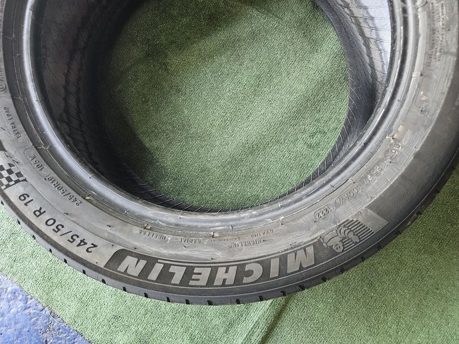245 50 19 vara michelin