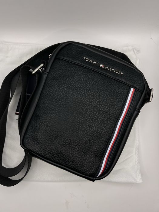 Барсетки «Tommy Hilfiger»