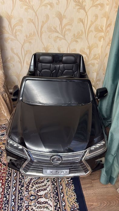 Машина лексус игрушка