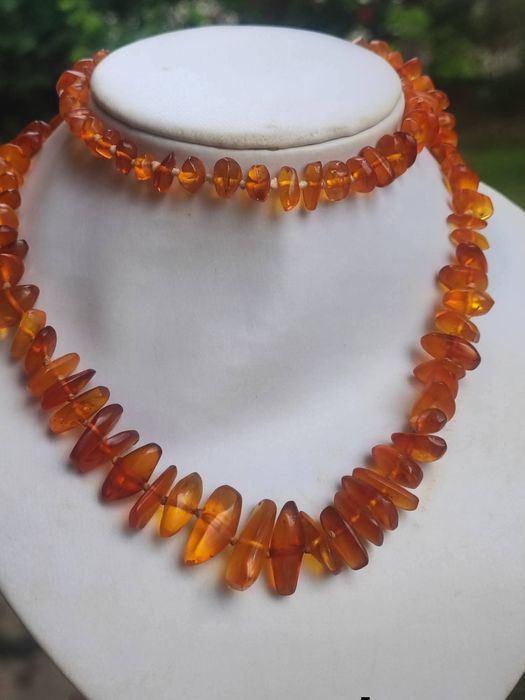 Colier din chihlimbar natural culoare coniac auriu