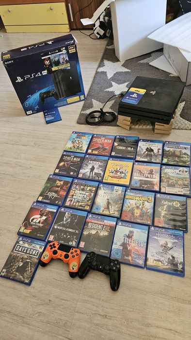 Продавам PlayStation 4 Pro с капацитет от 1 TB. В отлично състояние и