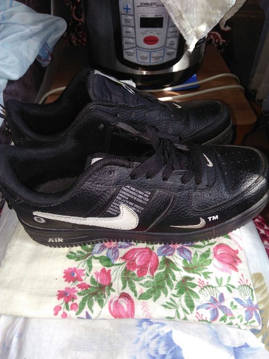 Продам Кроссовки.