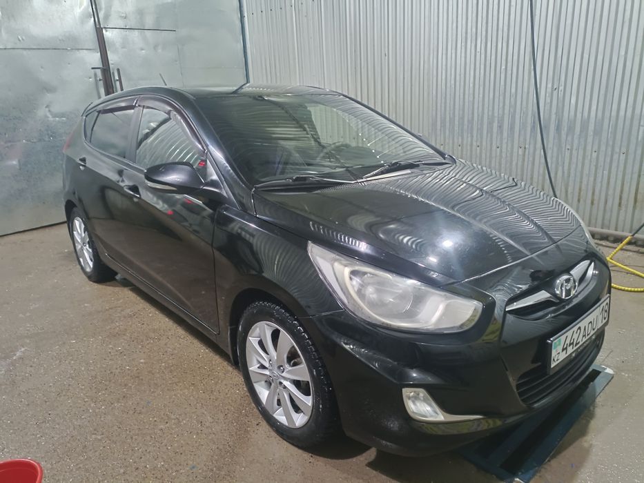 Хюндай акцент 2012