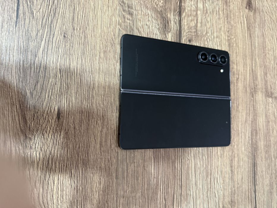 Продам Samsung Z fold 5