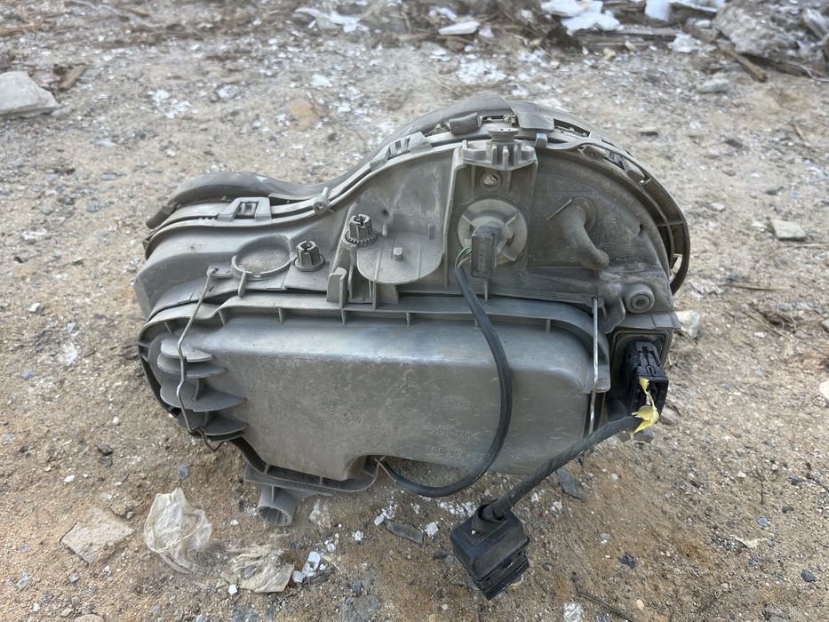 Продам фару на w210