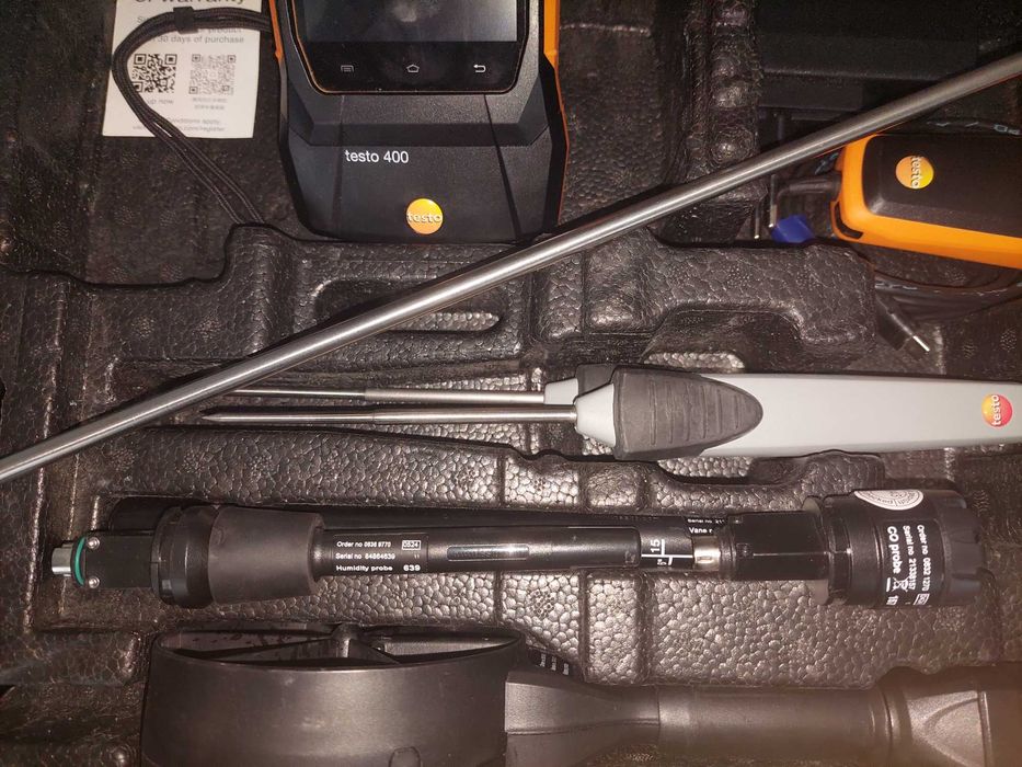 Set Testo 400  pentru viteza aerului cu sonda cu fir cald