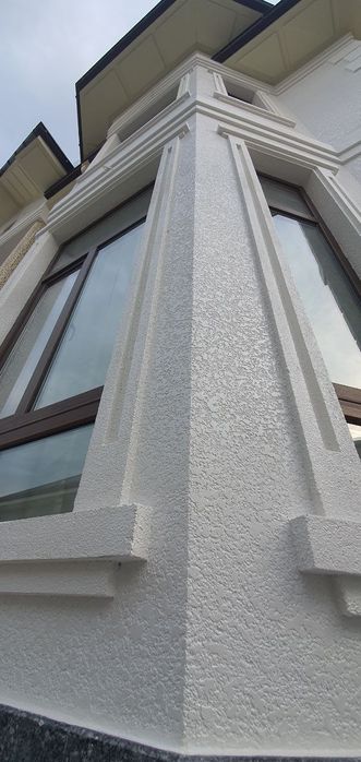 Фасад. Травертин .марморино