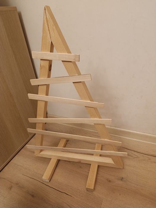 Декоративна дървена елха