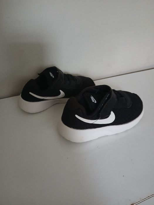 Nike tanjun удобни