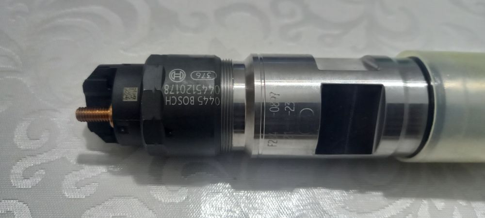 Форсунка топливная Common Rail BOSCH,