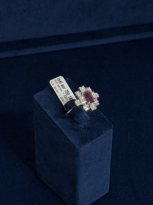 Inel aur 18k rubin 1.60ct, diamante 1.00ct