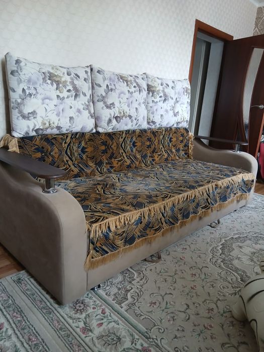 Продам диван с креслом