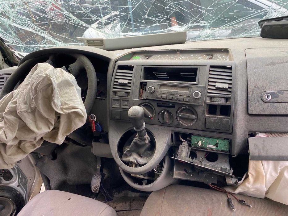 Piese VW Transporter T5    1.9  din 2008 - brs