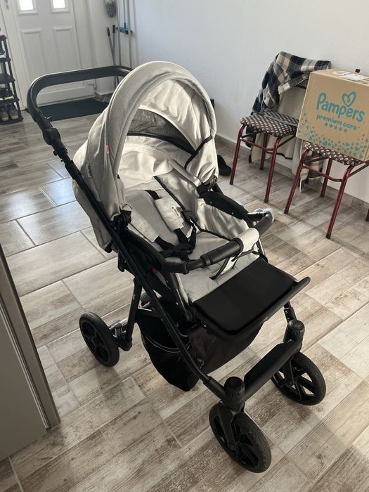 Бебешка количка Retrus Vaya 3 в 1