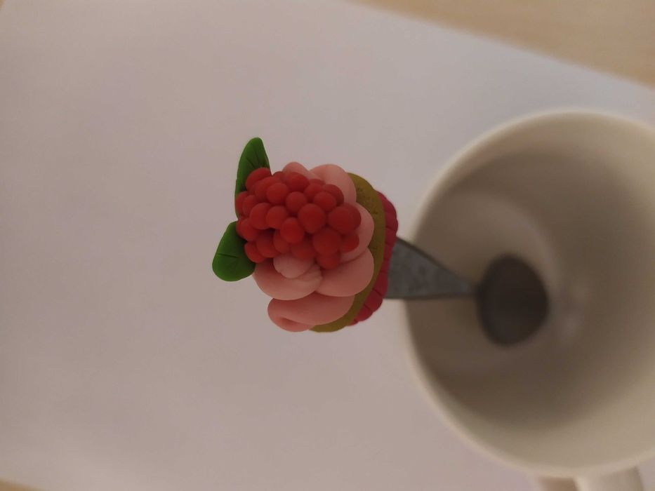 Кружка с ручным декором.