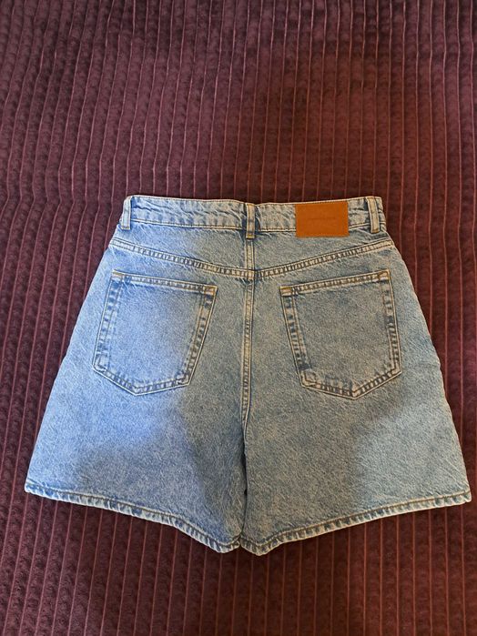 Pantaloni scurti blugi Zara