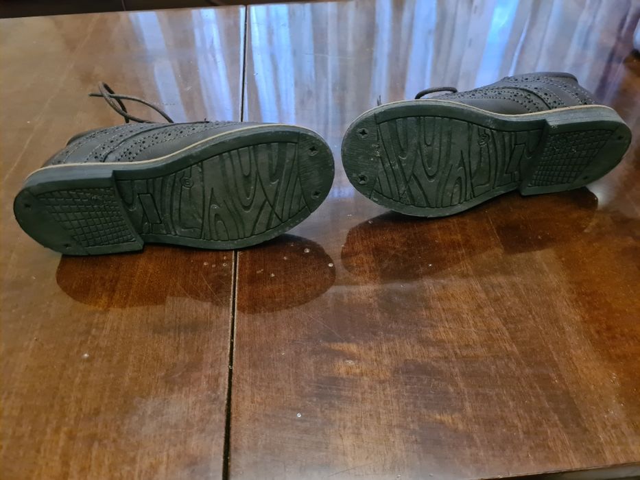 Детски обувки от естествена кожа