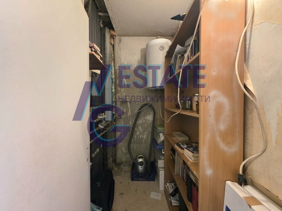 Тристаен апартамент в гр. София, жк. Връбница 2