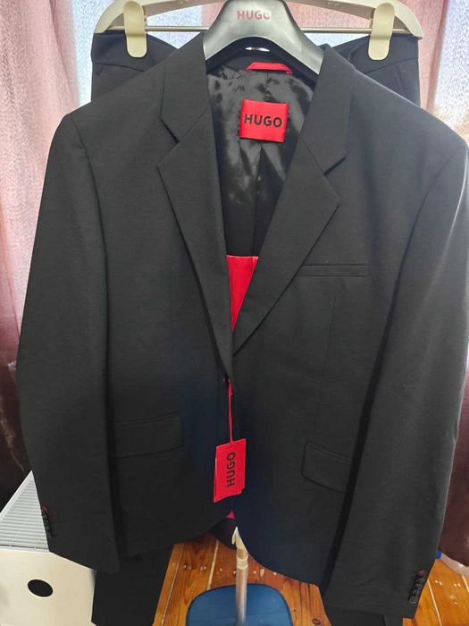 Продаю новый мужской костюм Hugo, размер 56