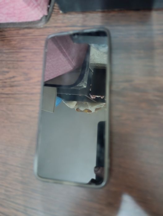 Продам смартфон Honor X7