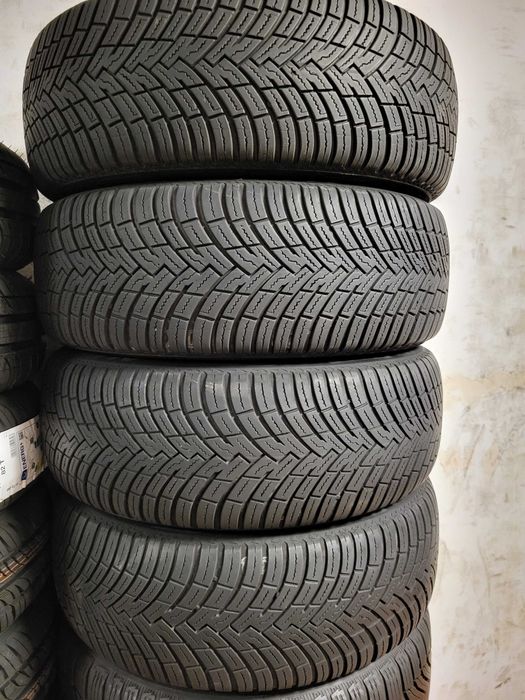 Джанти 16" 5х112 с гуми 205/55/16 Pirelli всесезонни