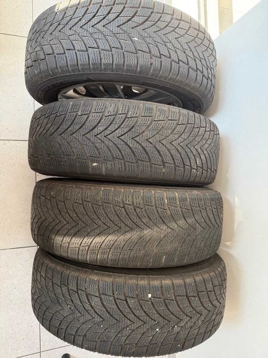 Set 4 roți VW 205/60 R16 – jante tablă + capace originale + anvelope iarnă / all-season
