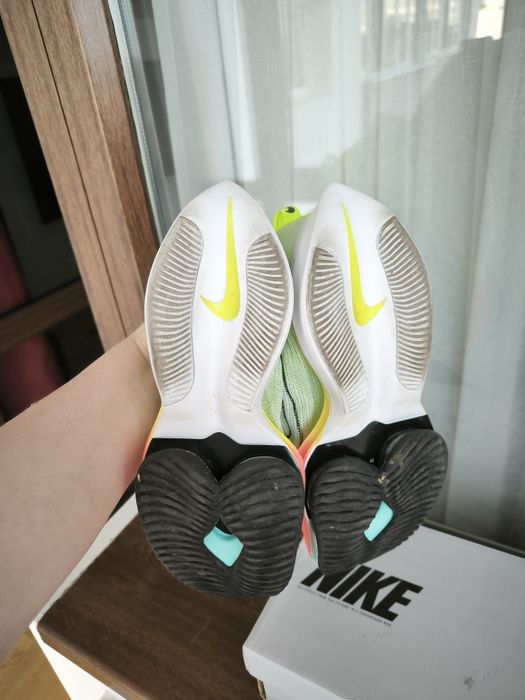 Nike Air Zoom Alphafly NEXT% în culoarea "Barely Volt", masura 40, 26 cm