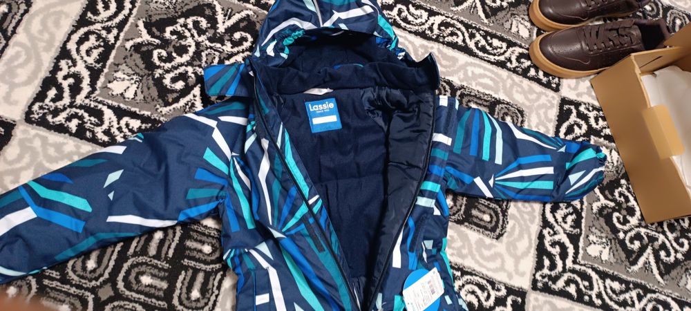 Продаются куртки