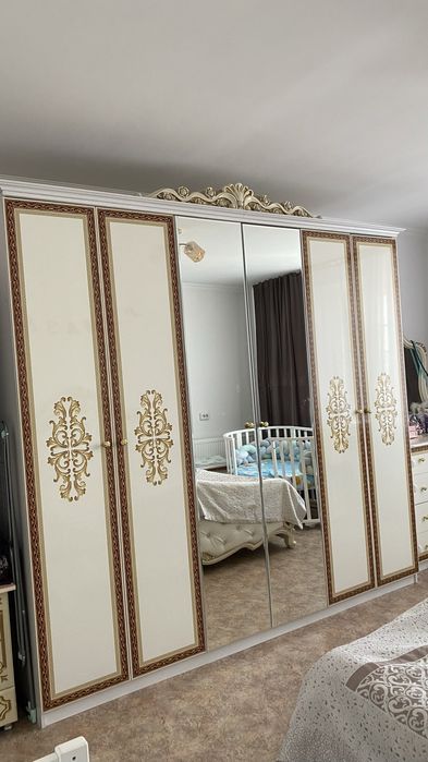 Спальный гарнитур в хорошем состянии