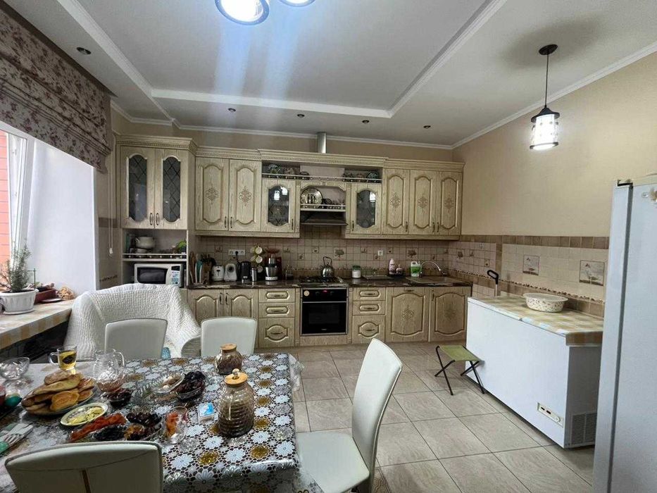 Продается шикарный коттедж